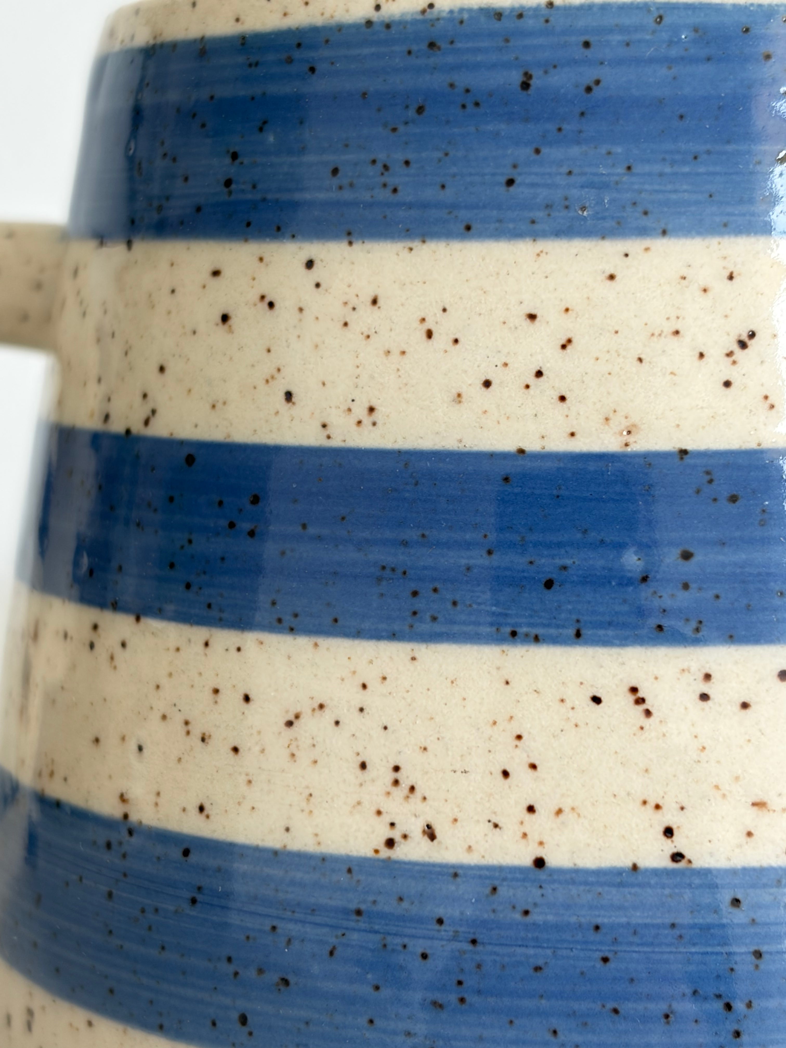 Seaside mugs