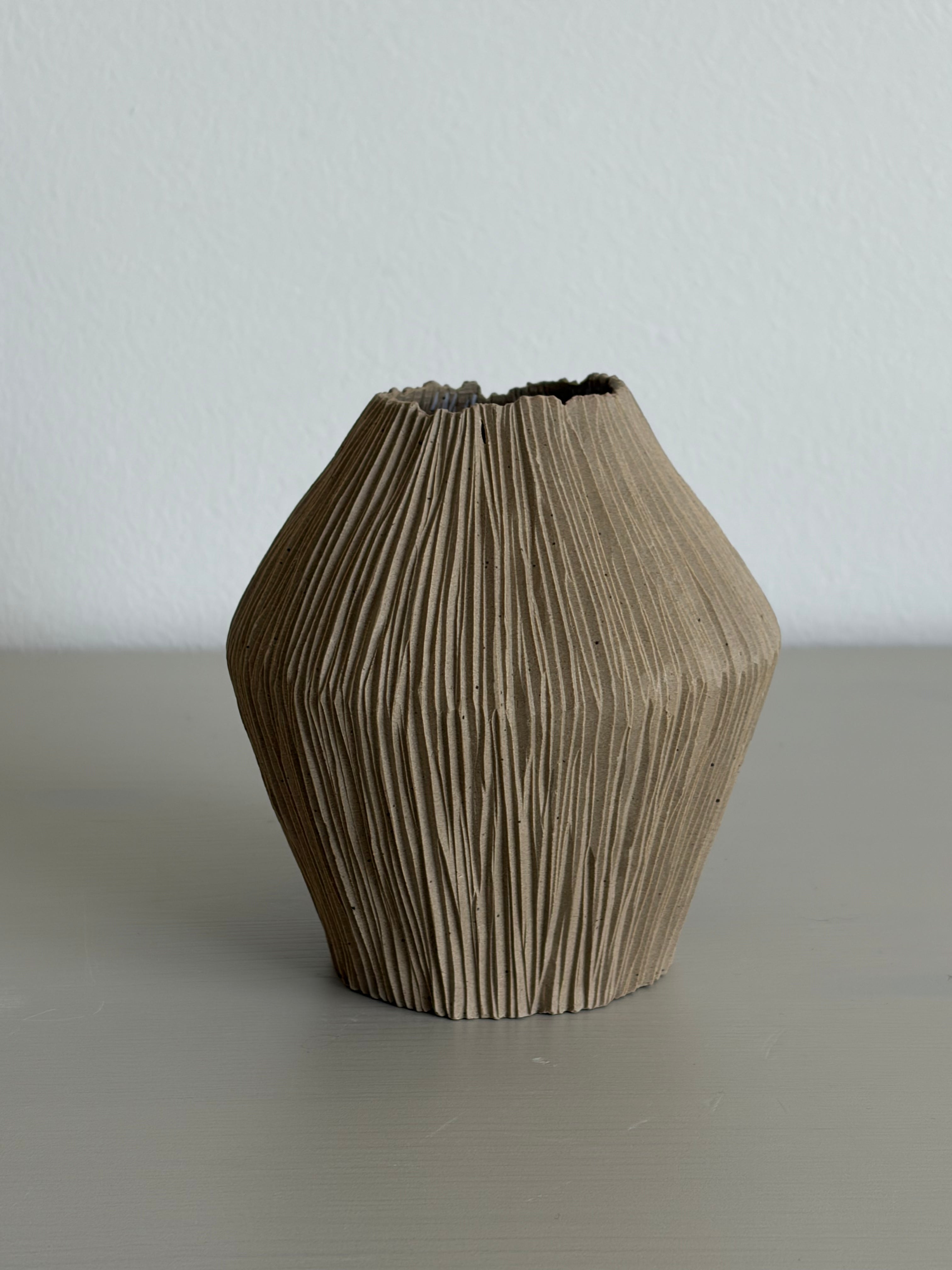Squat seedpod vase